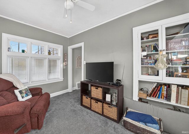 1721 E Madison Street, South Bend, IN 46617