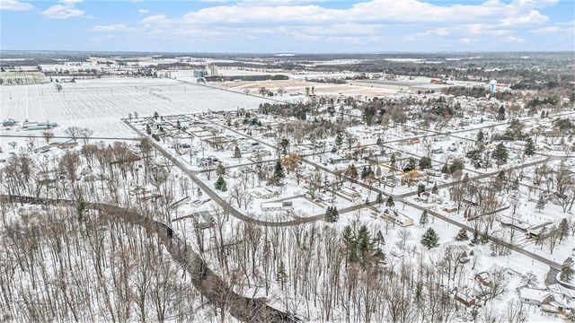 820 Emory Street, Howard City, MI 49329