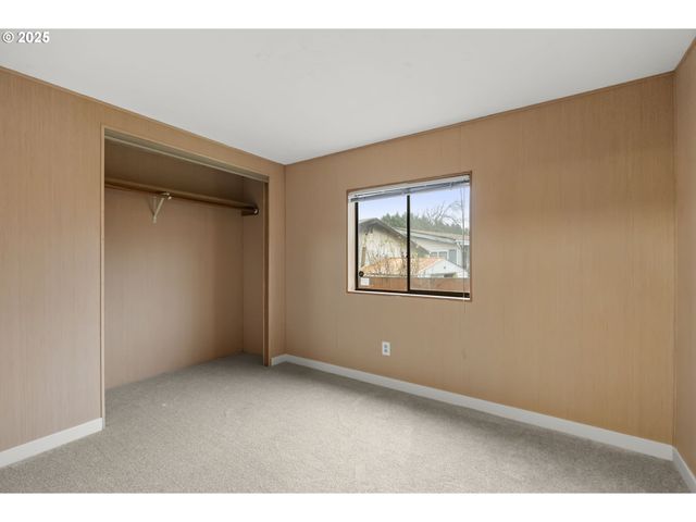 1672 Pritchett Pl, Cottage Grove, OR 97424