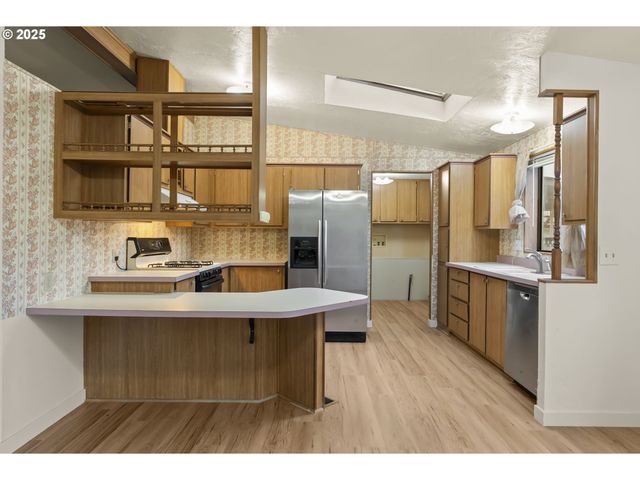 1672 Pritchett Pl, Cottage Grove, OR 97424