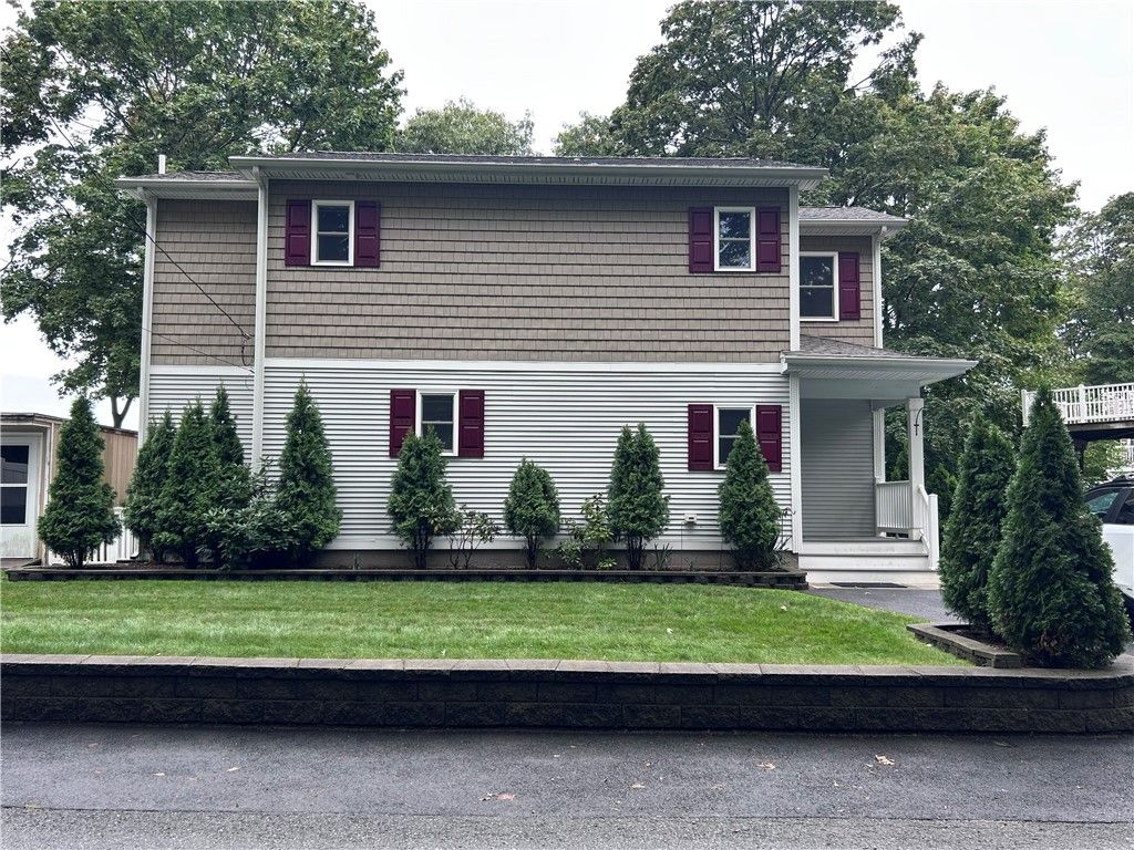 103 Arnolds Neck Drive, Warwick, RI 02886
