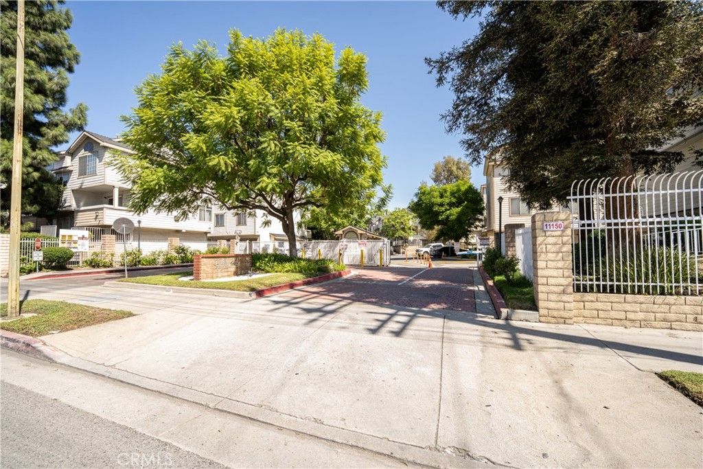 11150 Glenoaks 307, Pacoima, CA 91331 — photo 2
