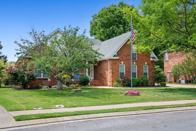 228 Comer Circle, Murfreesboro, TN 37128