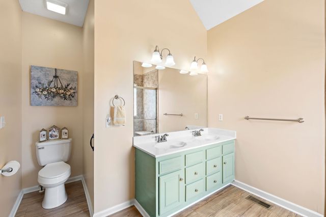 228 Comer Circle, Murfreesboro, TN 37128