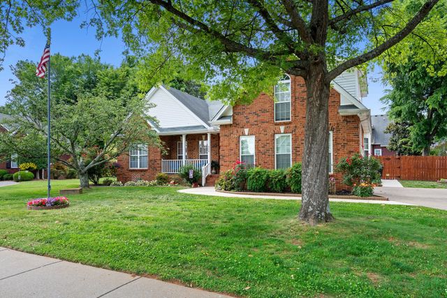 228 Comer Circle, Murfreesboro, TN 37128