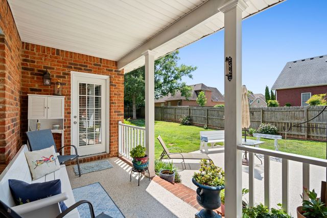 228 Comer Circle, Murfreesboro, TN 37128
