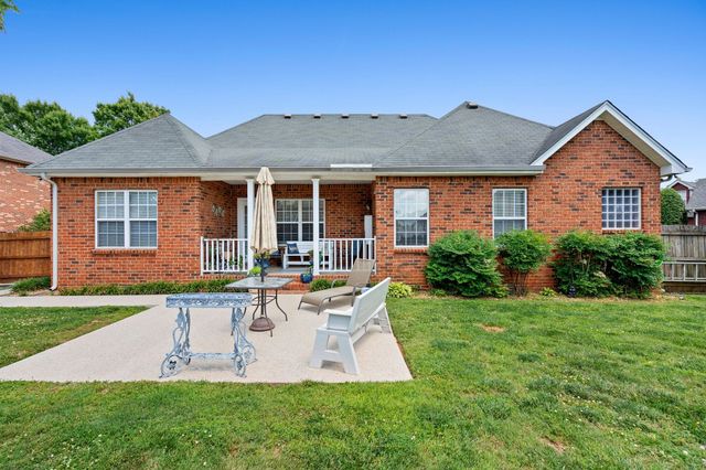 228 Comer Circle, Murfreesboro, TN 37128