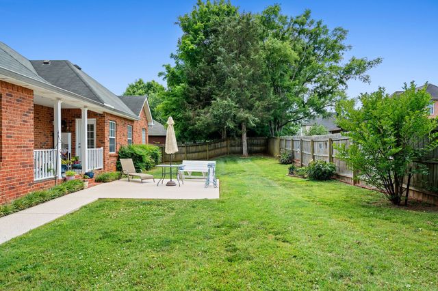 228 Comer Circle, Murfreesboro, TN 37128