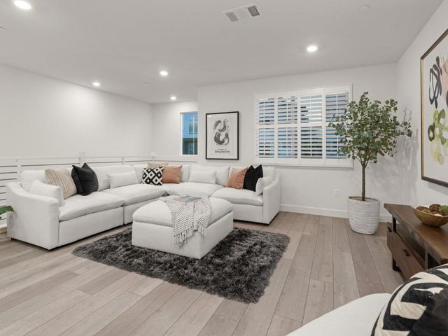 115 Agustin Narvaez Street 4, San Jose, CA 95136