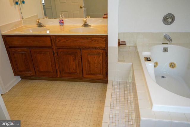 7323 OKEEFE RD, Bealeton, VA 22712