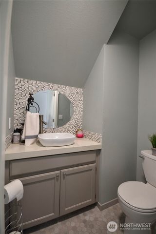 1718 Redwood Place SE, Olympia, WA 98501