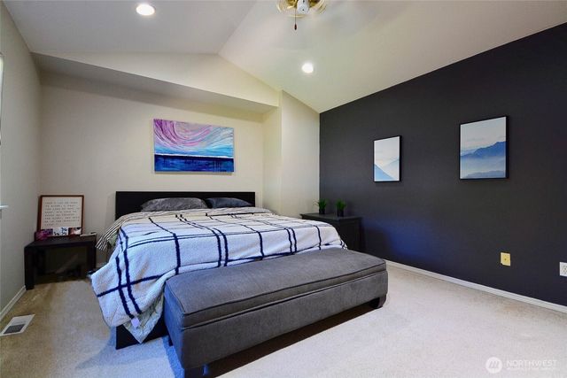 1718 Redwood Place SE, Olympia, WA 98501