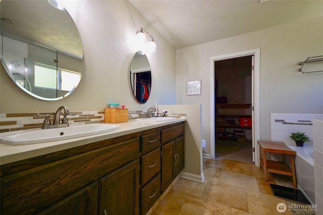 1718 Redwood Place SE, Olympia, WA 98501