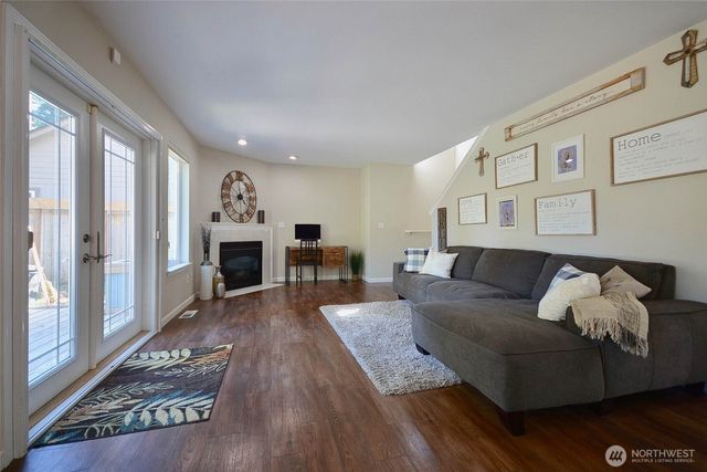 1718 Redwood Place SE, Olympia, WA 98501