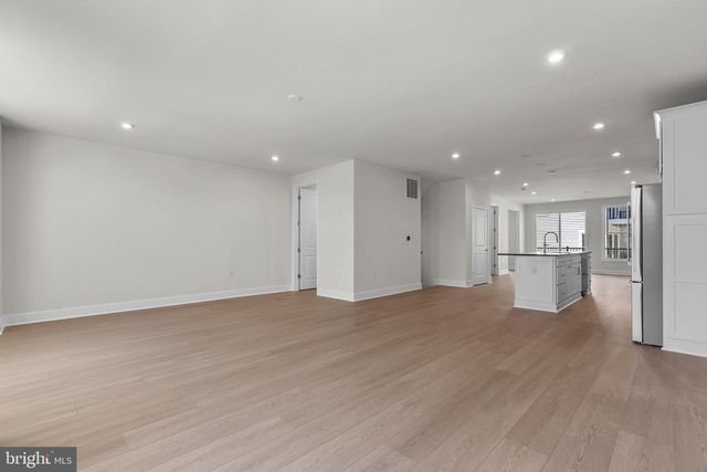 44510 LOWESTOFT SQ, Ashburn, VA 20147