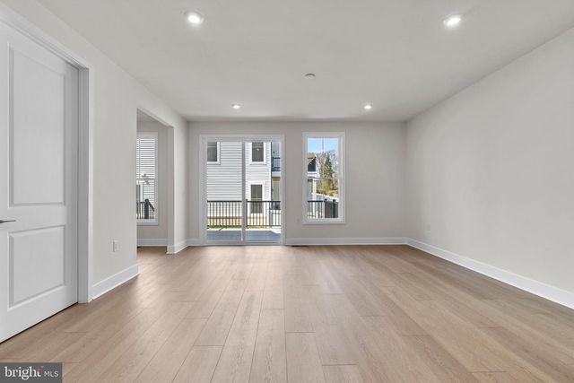 44510 LOWESTOFT SQ, Ashburn, VA 20147