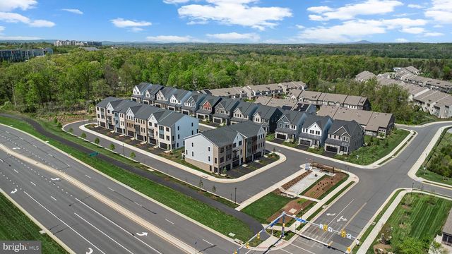 44510 LOWESTOFT SQ, Ashburn, VA 20147