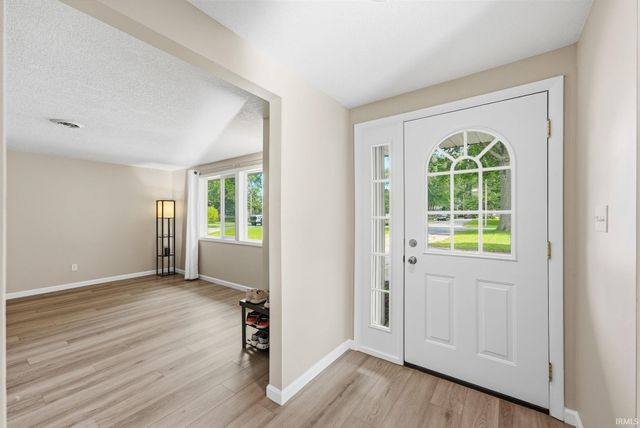 1303 Ludwig Park Drive, Fort Wayne, IN 46825