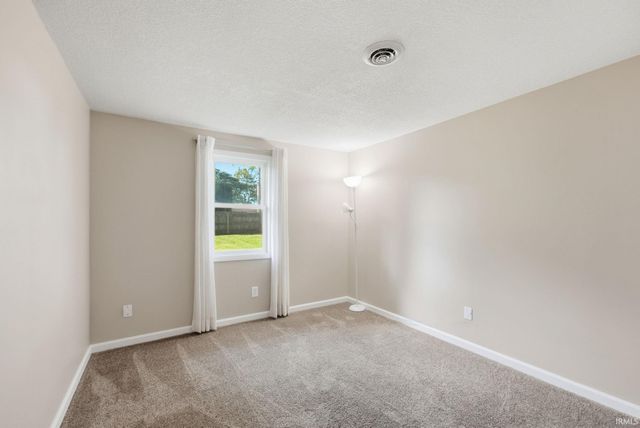 1303 Ludwig Park Drive, Fort Wayne, IN 46825