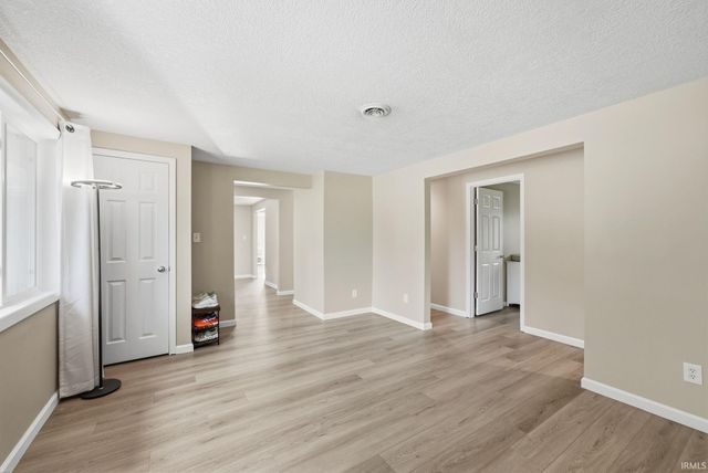 1303 Ludwig Park Drive, Fort Wayne, IN 46825