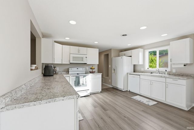 1303 Ludwig Park Drive, Fort Wayne, IN 46825