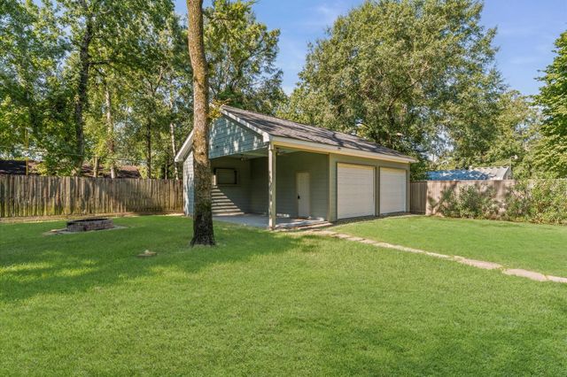 7507 Charred Pine Drive, Magnolia, TX 77354