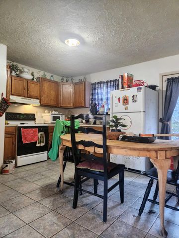 281 Skinner Branch Road, Clay City, KY 40312