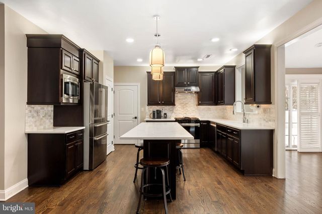 2 CAMELLIA, Feasterville Trevose, PA 19053