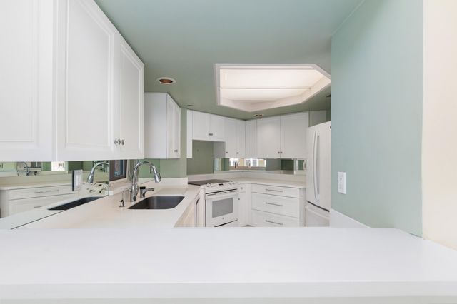 120 SE 5th Avenue Apt 128, Boca Raton, FL 33432