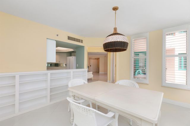 120 SE 5th Avenue Apt 128, Boca Raton, FL 33432