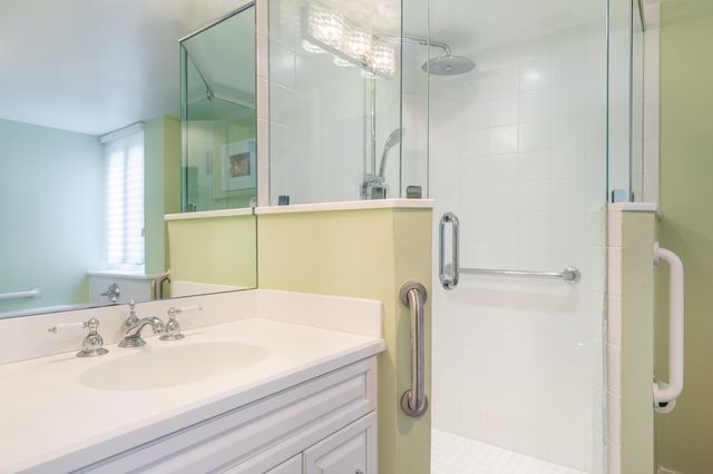 120 SE 5th Avenue Apt 128, Boca Raton, FL 33432