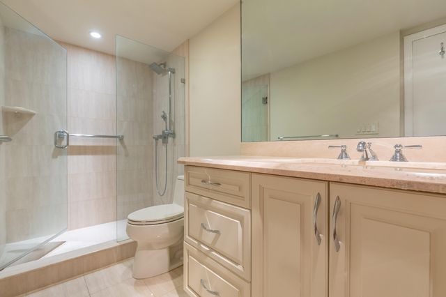 120 SE 5th Avenue Apt 128, Boca Raton, FL 33432