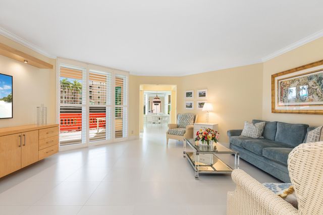 120 SE 5th Avenue Apt 128, Boca Raton, FL 33432