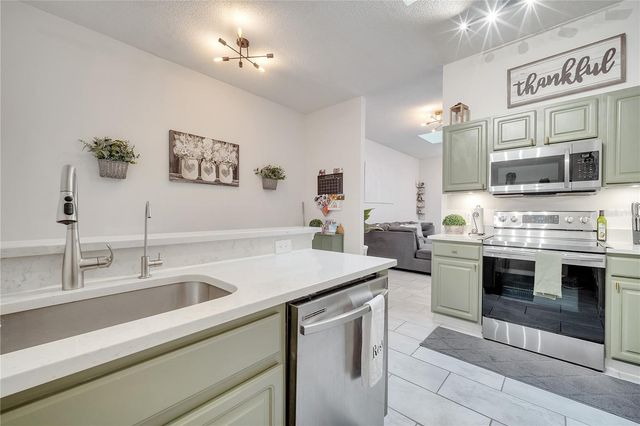1028 UNIVERSAL REST PLACE, Kissimmee, FL 34744