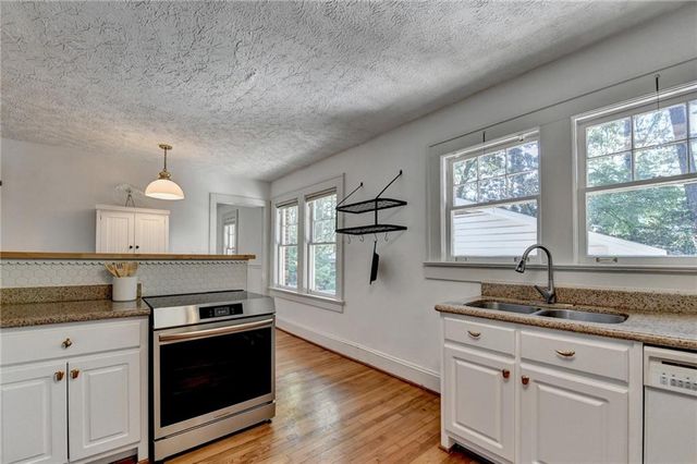 3546 Hemphill Street, Atlanta, GA 30337
