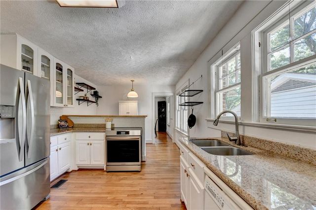 3546 Hemphill Street, Atlanta, GA 30337