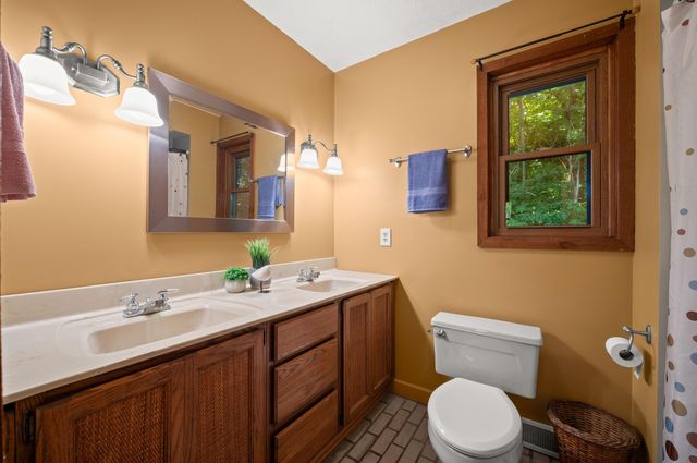 500 Tuttle Road, Baroda, MI 49101