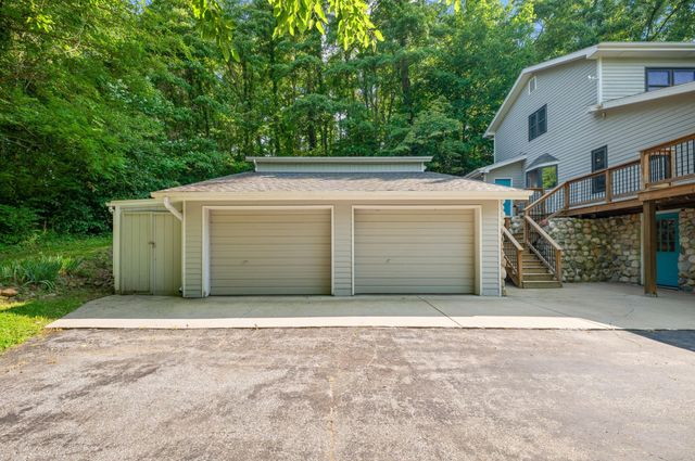 500 Tuttle Road, Baroda, MI 49101