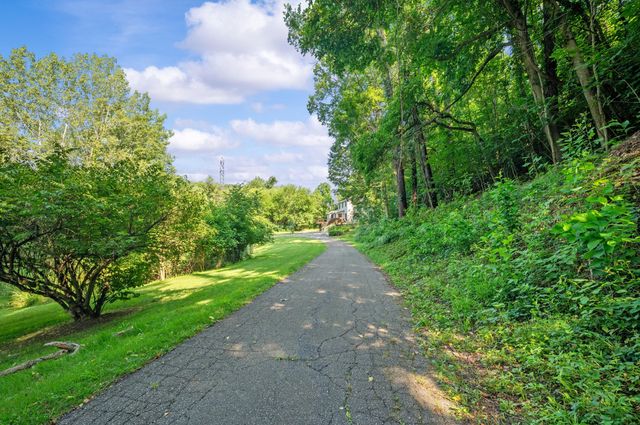500 Tuttle Road, Baroda, MI 49101