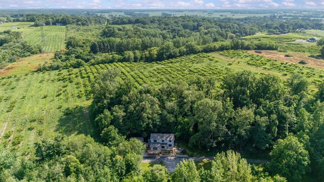 500 Tuttle Road, Baroda, MI 49101