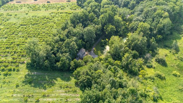 500 Tuttle Road, Baroda, MI 49101