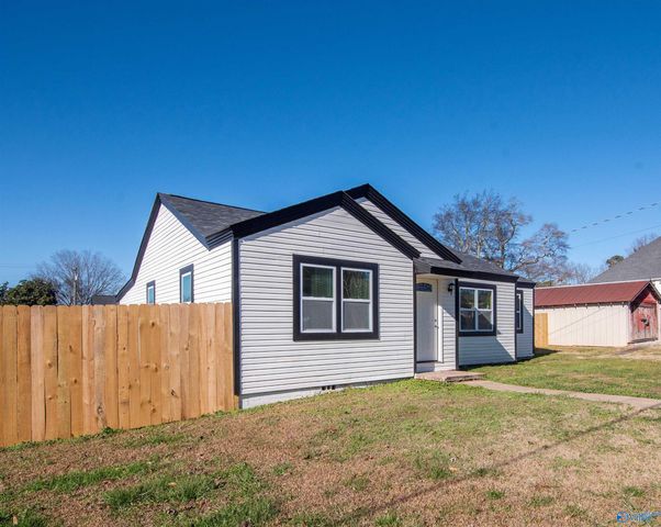 353 Moulton Street, Moulton, AL 35650