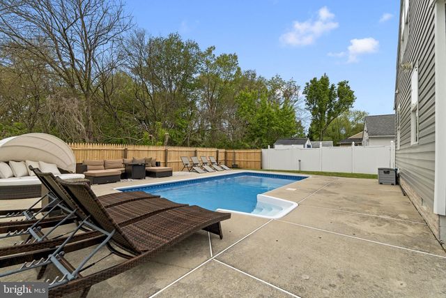 301 WHETHERSFIELD DR, Glassboro, NJ 08028