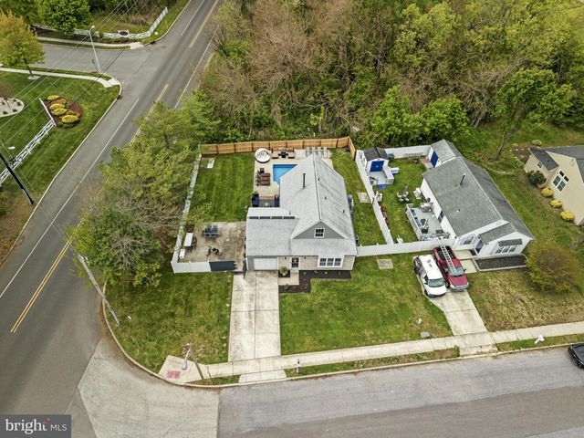 301 WHETHERSFIELD DR, Glassboro, NJ 08028