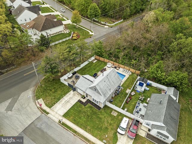 301 WHETHERSFIELD DR, Glassboro, NJ 08028