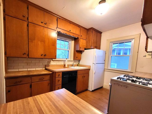 250 Frederick STREET, Waukesha, WI 53186