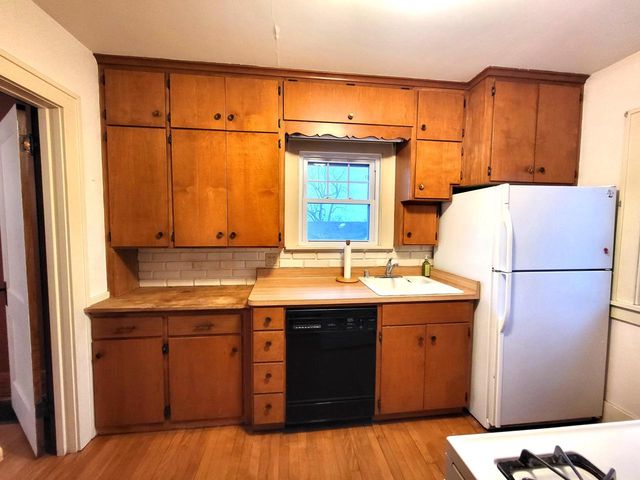 250 Frederick STREET, Waukesha, WI 53186