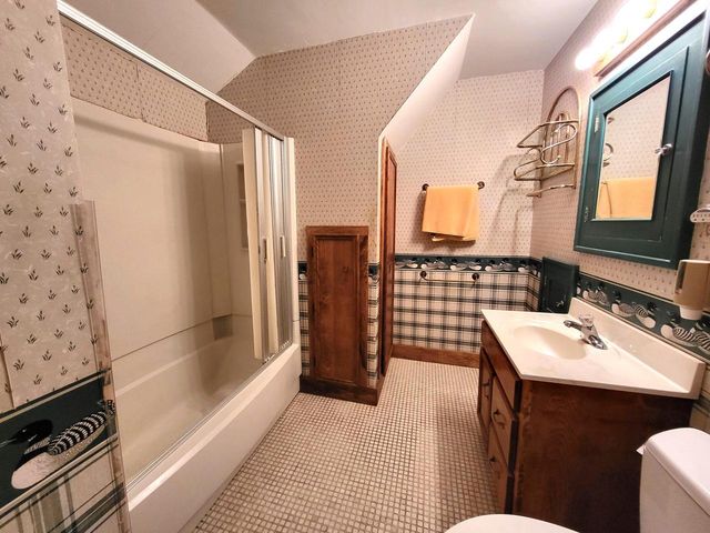 250 Frederick STREET, Waukesha, WI 53186