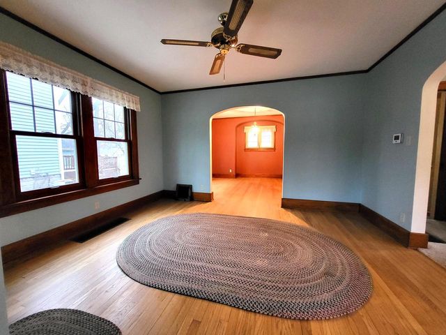 250 Frederick STREET, Waukesha, WI 53186