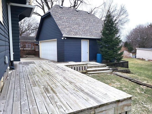 250 Frederick STREET, Waukesha, WI 53186